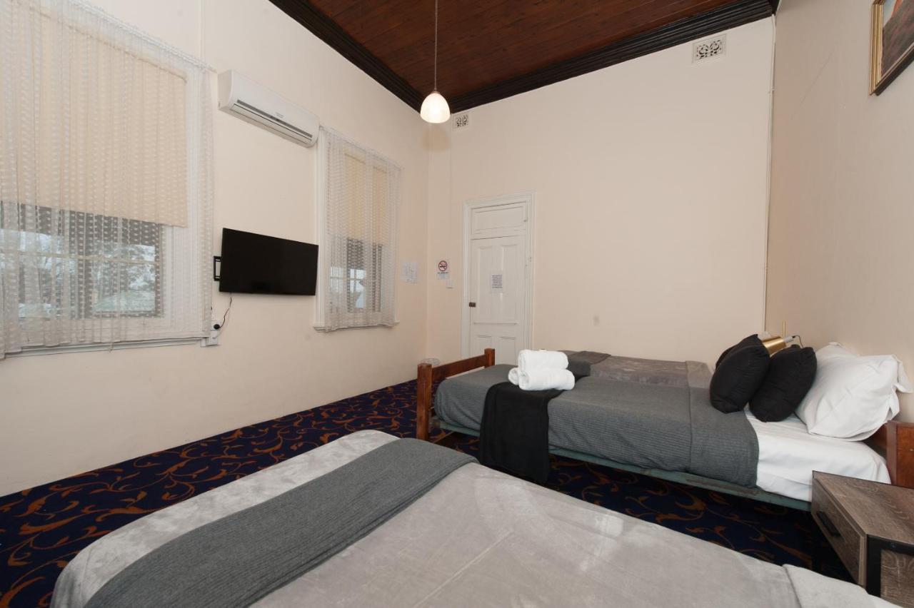 Riverina Hotel Holbrook Ngoại thất bức ảnh